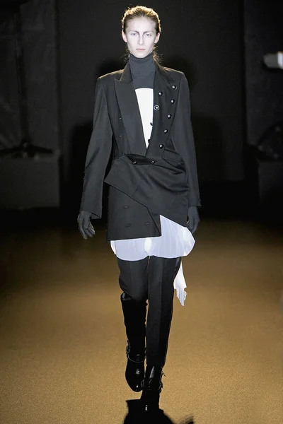 Look 7